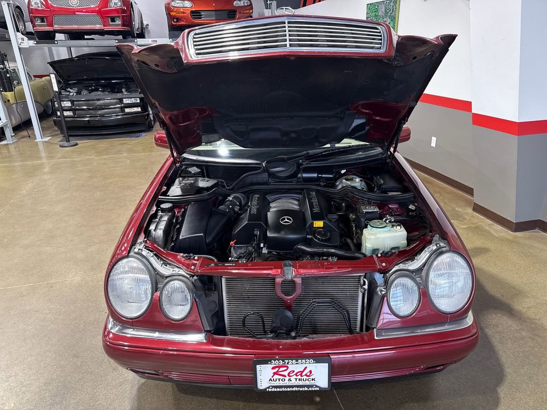 Used 1999 Mercedes-Benz E 320 Sedan image 58