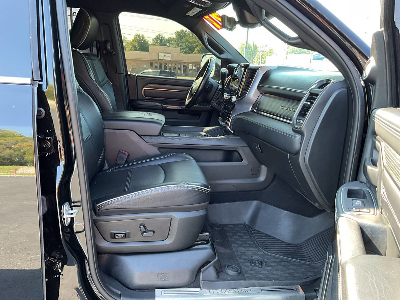 Used 2021 RAM 2500 Limited image 31