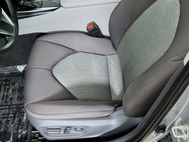 Used 2019 Toyota Camry L image 17