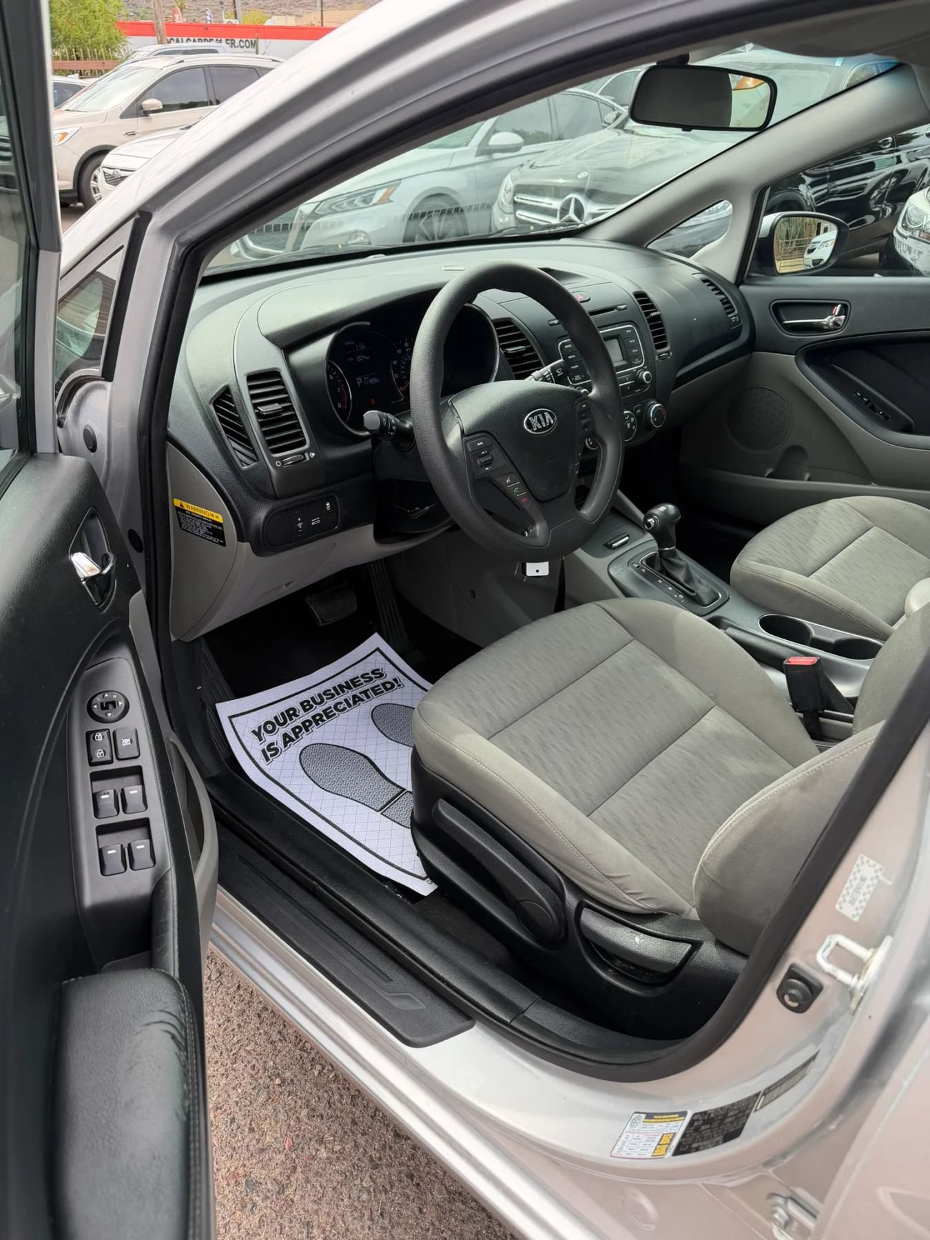 Used 2016 Kia Forte LX FWD image 9