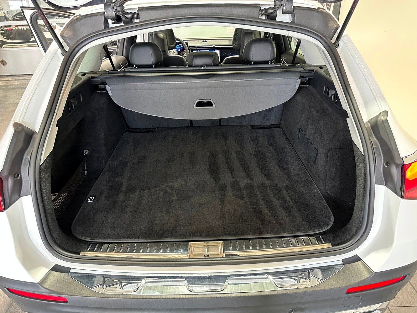 Certified 2025 Mercedes-Benz E 450 4MATIC All-Terrain Wagon image 32