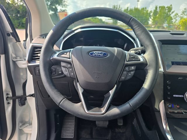 Used 2020 Ford Edge Titanium w/ Equipment Group 301A AWD/4WD image 29