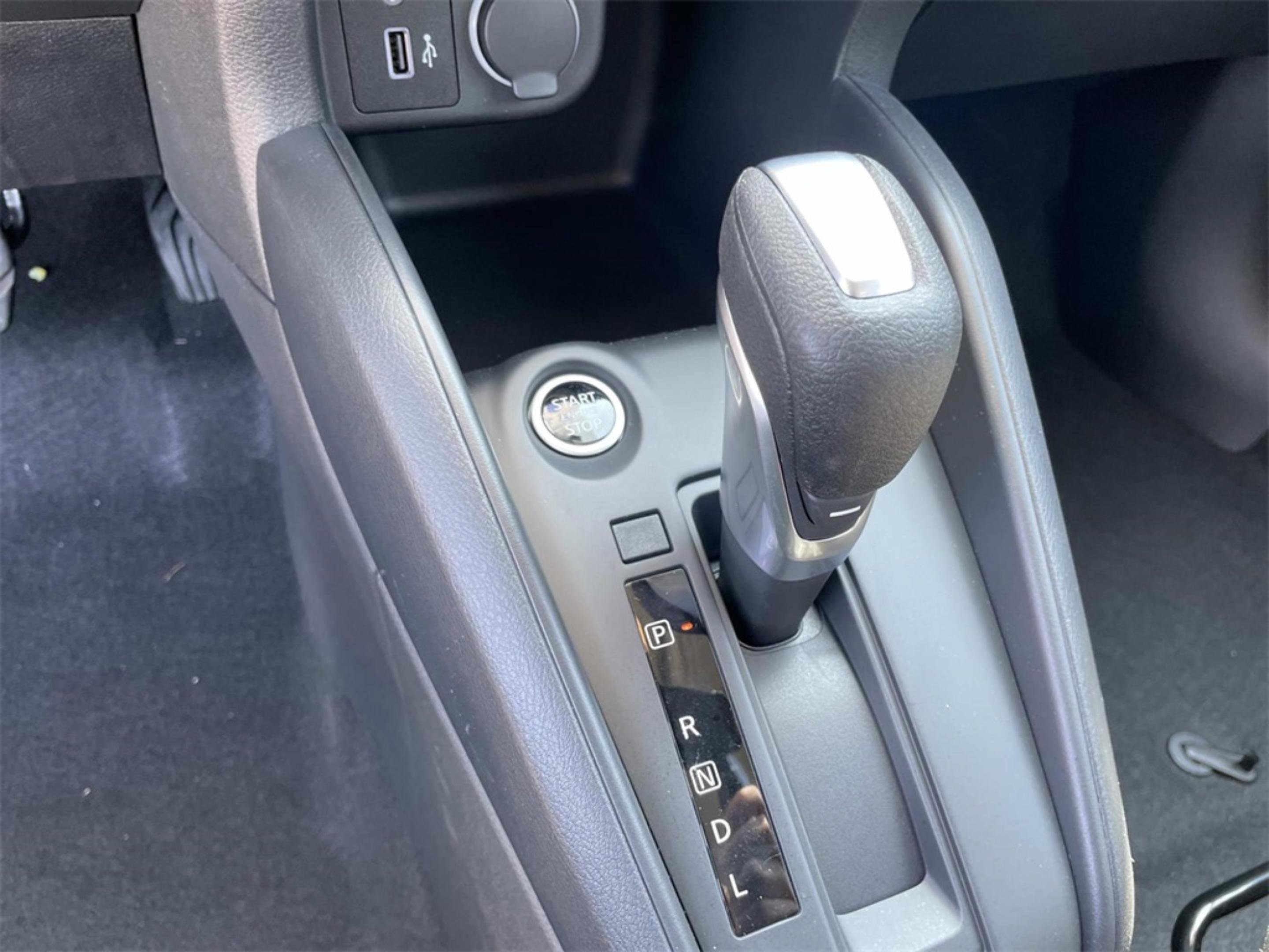 New 2025 Nissan Kicks Play S image 17