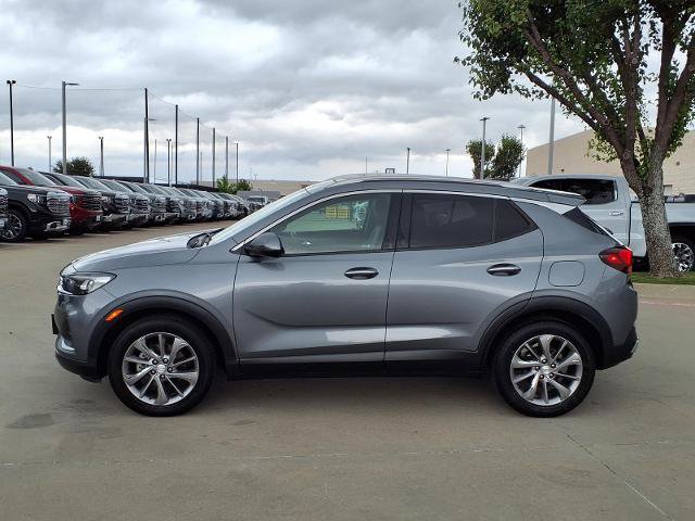 Used 2022 Buick Encore GX Essence w/ Experience Buick Package FWD image 27