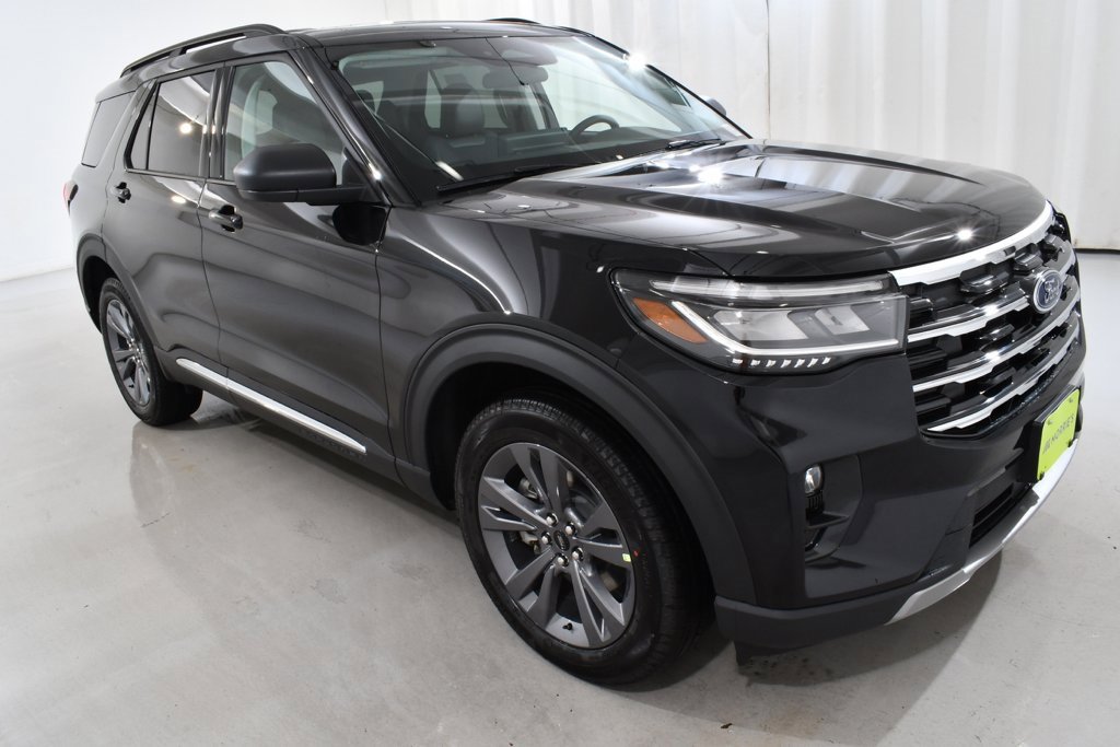 New 2025 Ford Explorer Active w/ Active Comfort Package image 5