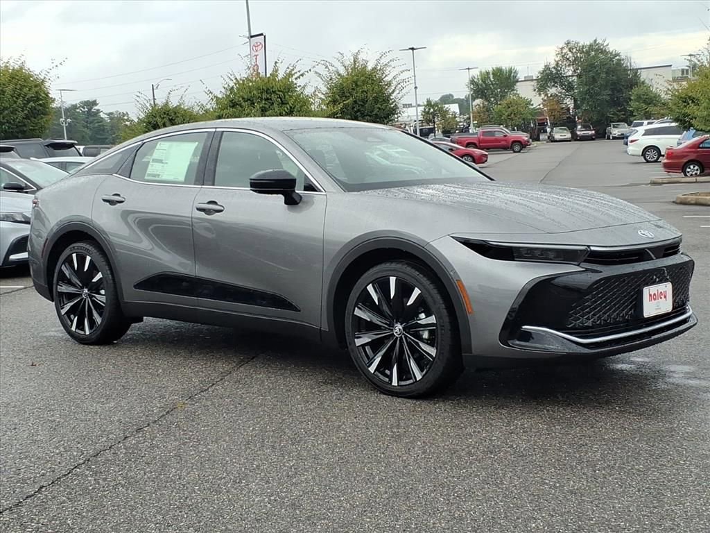 New 2026 Toyota Crown Platinum image 2