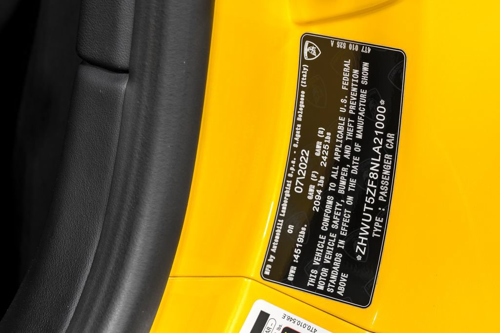 Used 2022 Lamborghini Huracan EVO RWD image 11