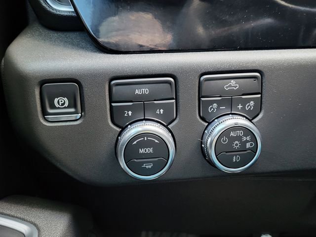 Used 2026 GMC Sierra 1500 Elevation image 21