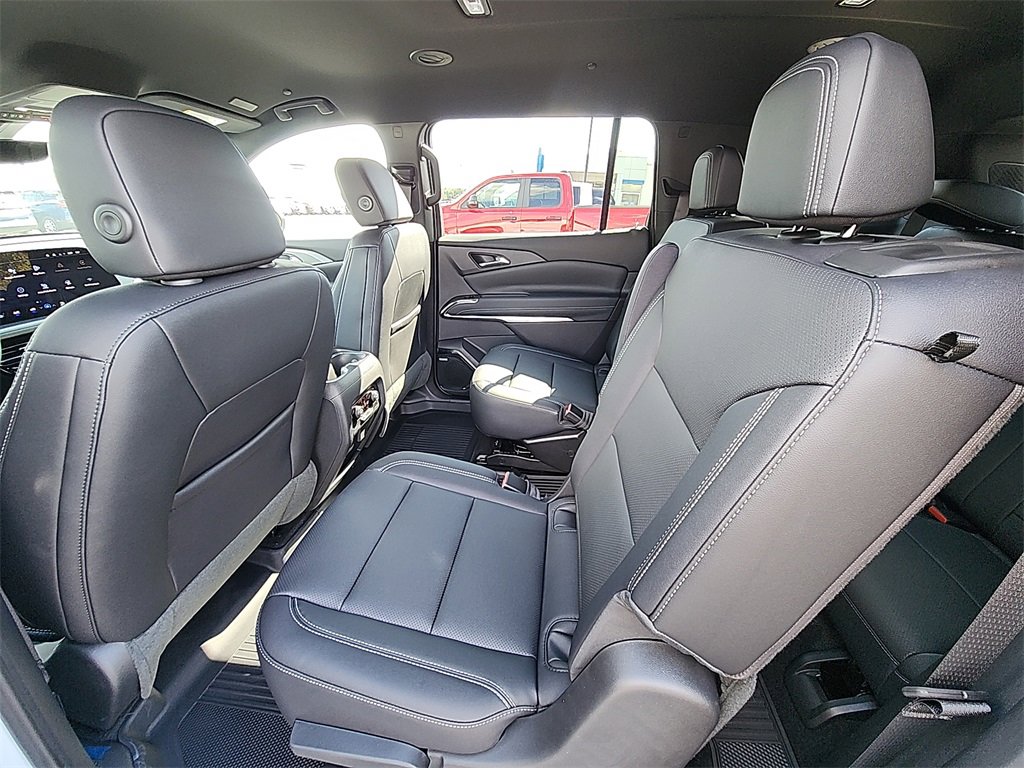 New 2026 Chevrolet Traverse LT w/ Enhanced Driving Package image 28