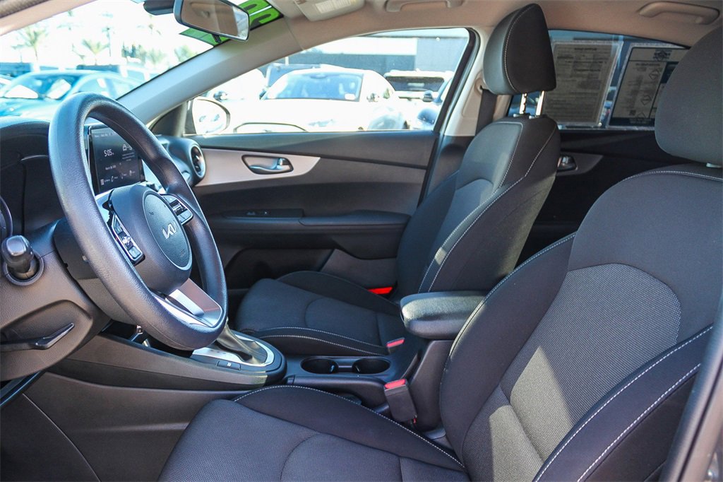 Used 2022 Kia Forte LXS w/ LXS Technology Package image 22