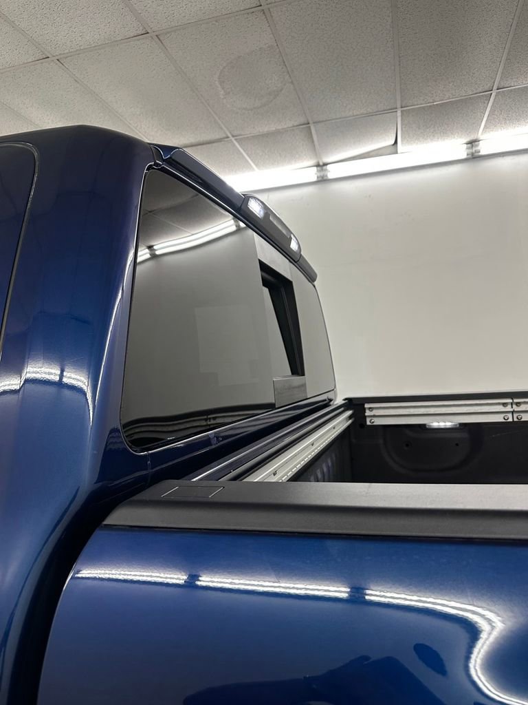 Used 2018 Nissan Titan S AWD/4WD image 28