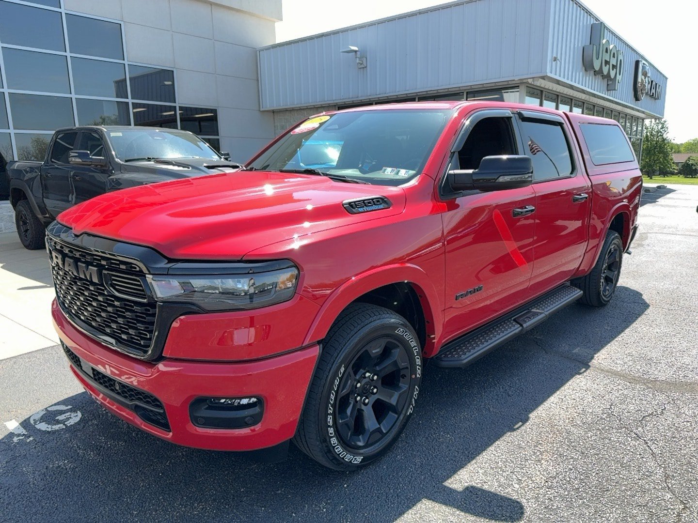 Used 2025 RAM 1500 Big Horn AWD/4WD image 3