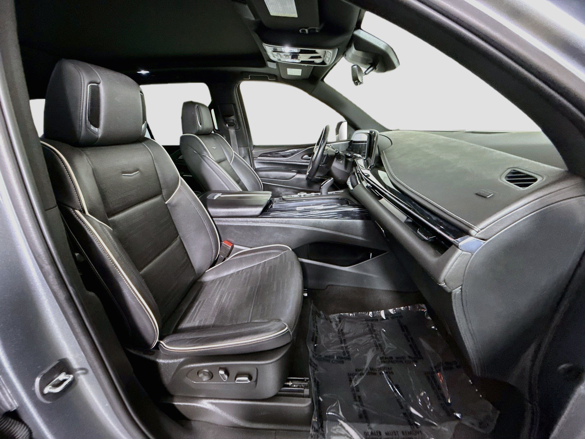 Used 2022 Cadillac Escalade Sport w/ Touring Package RWD image 29