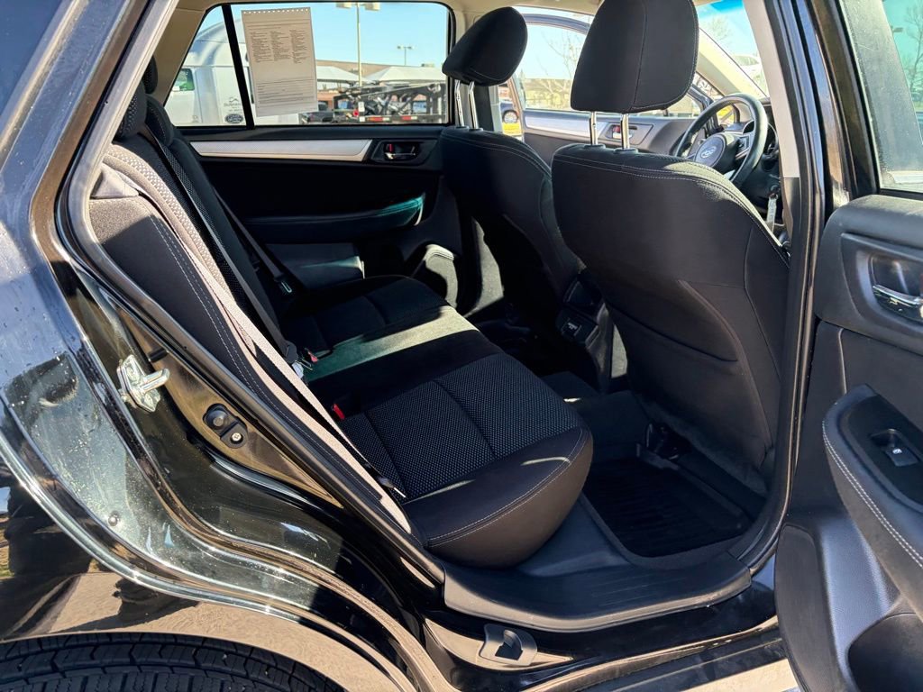 Used 2018 Subaru Outback 2.5i Premium AWD/4WD image 17