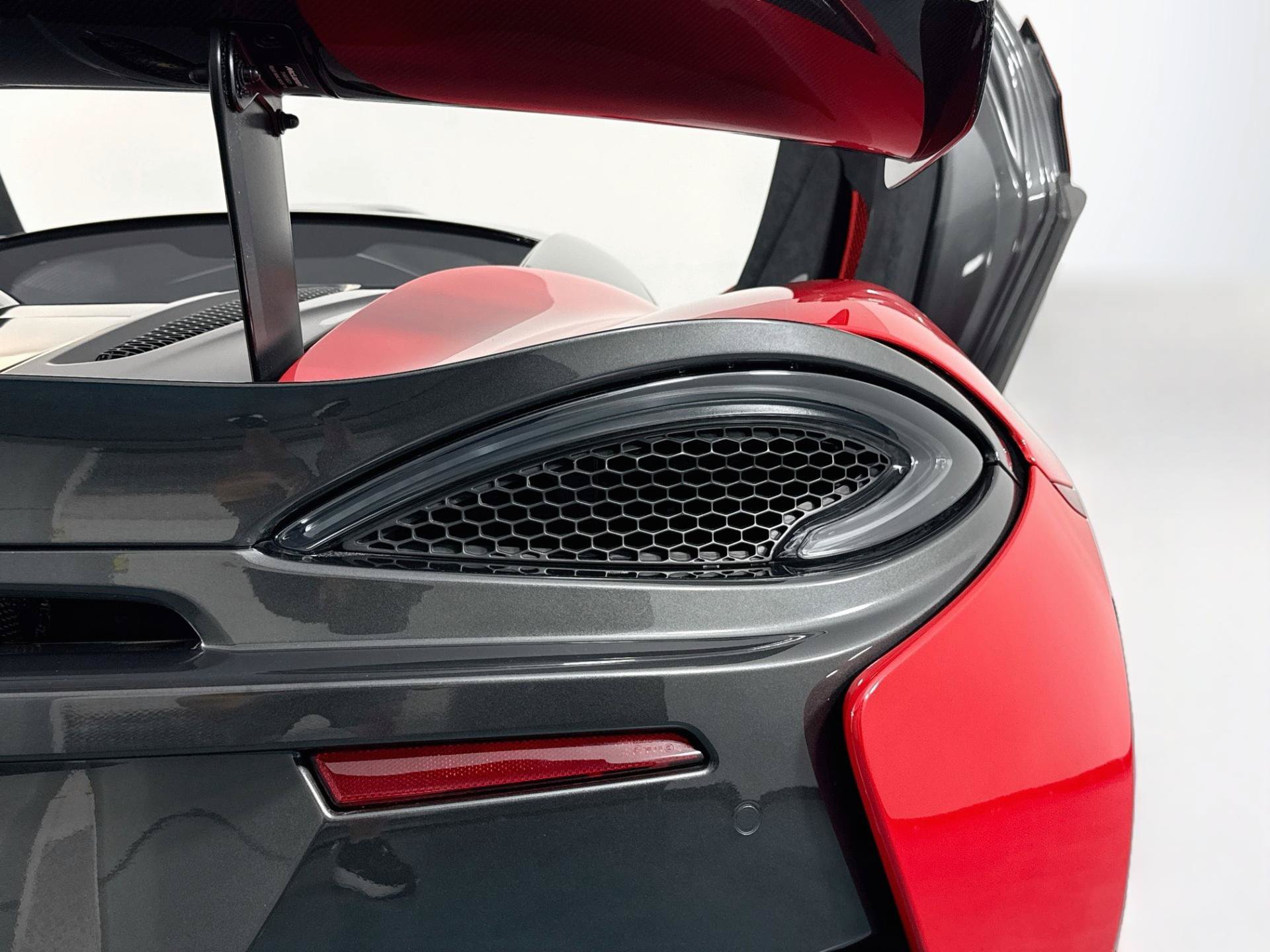Used 2020 McLaren 620R RWD image 56