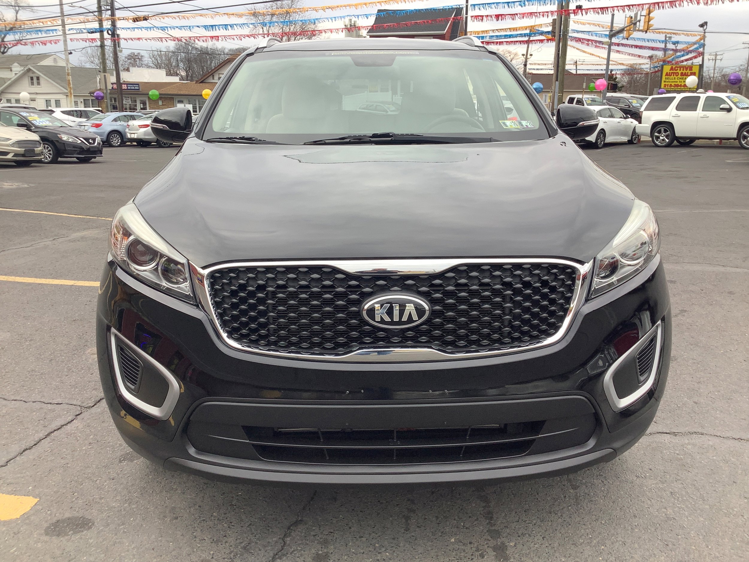 Used 2017 Kia Sorento AWD image 2