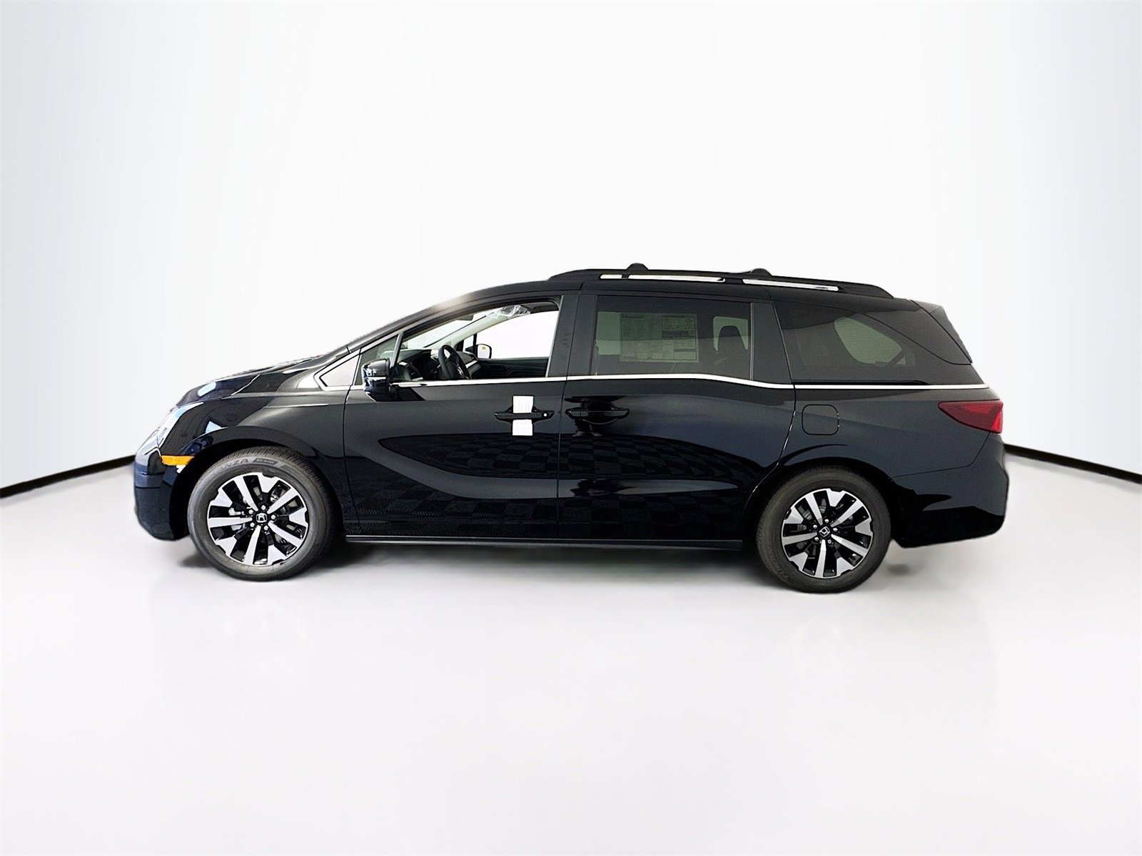 New 2026 Honda Odyssey Elite image 3