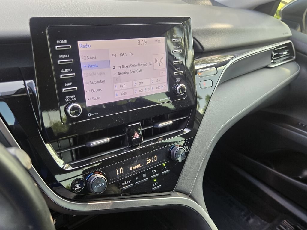 Used 2024 Toyota Camry SE w/ Convenience Package FWD image 18