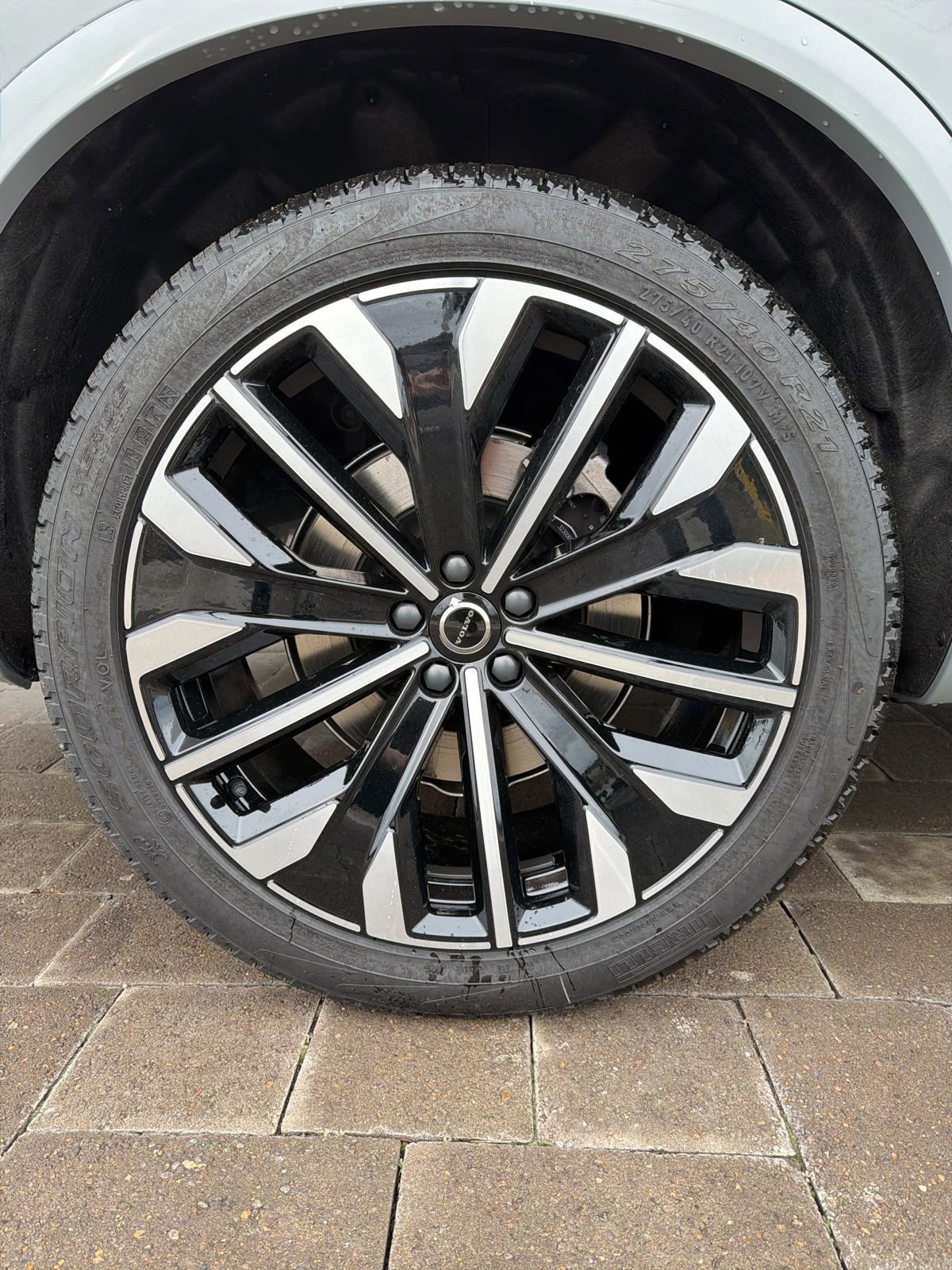 New 2026 Volvo XC90 T8 Ultra w/ Protection Package image 8