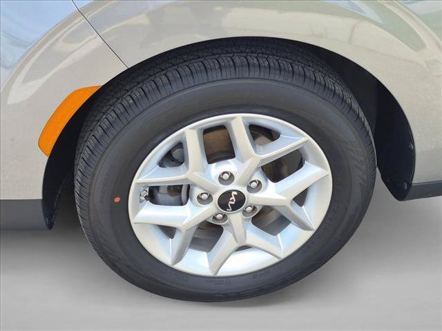 Used 2024 Kia Soul LX w/ Option Group 015 FWD image 22