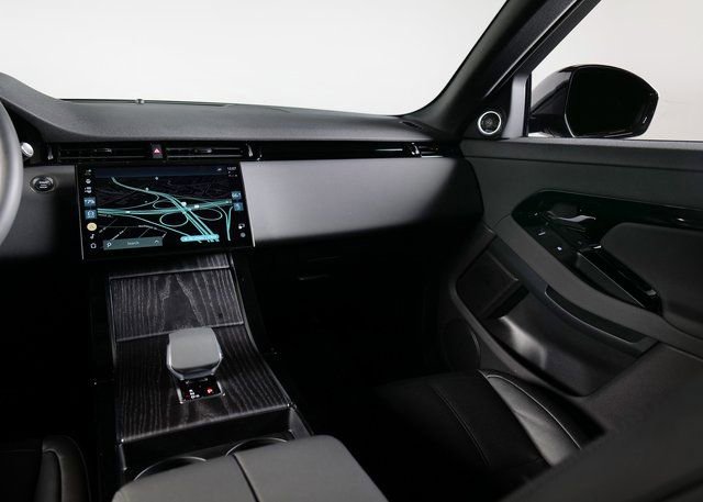 Used 2025 Land Rover Range Rover Evoque S image 15