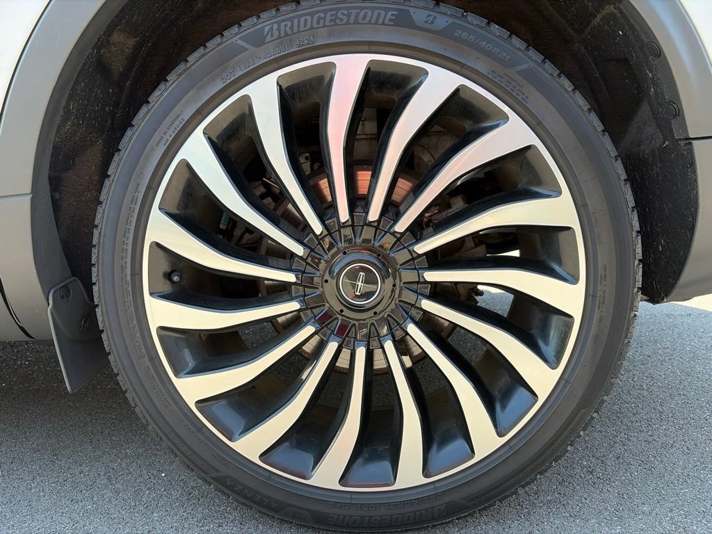 Used 2019 Lincoln Nautilus Black Label w/ Cargo Utility Package AWD/4WD image 22