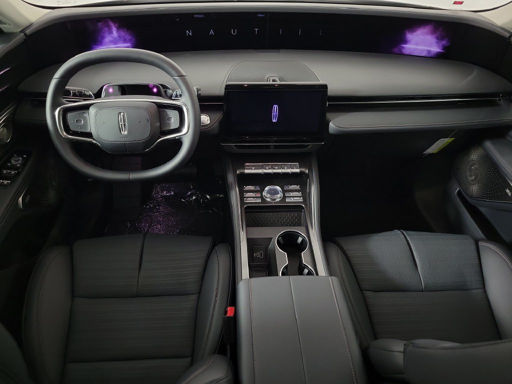 New 2026 Lincoln Nautilus Reserve AWD/4WD image 9