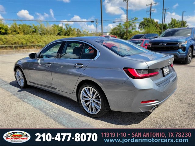Used 2024 BMW 330i Sedan image 3