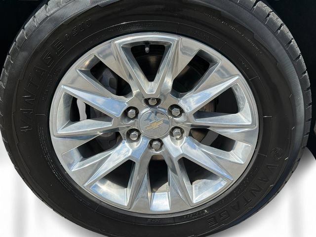 Used 2022 Chevrolet Suburban Premier RWD image 12