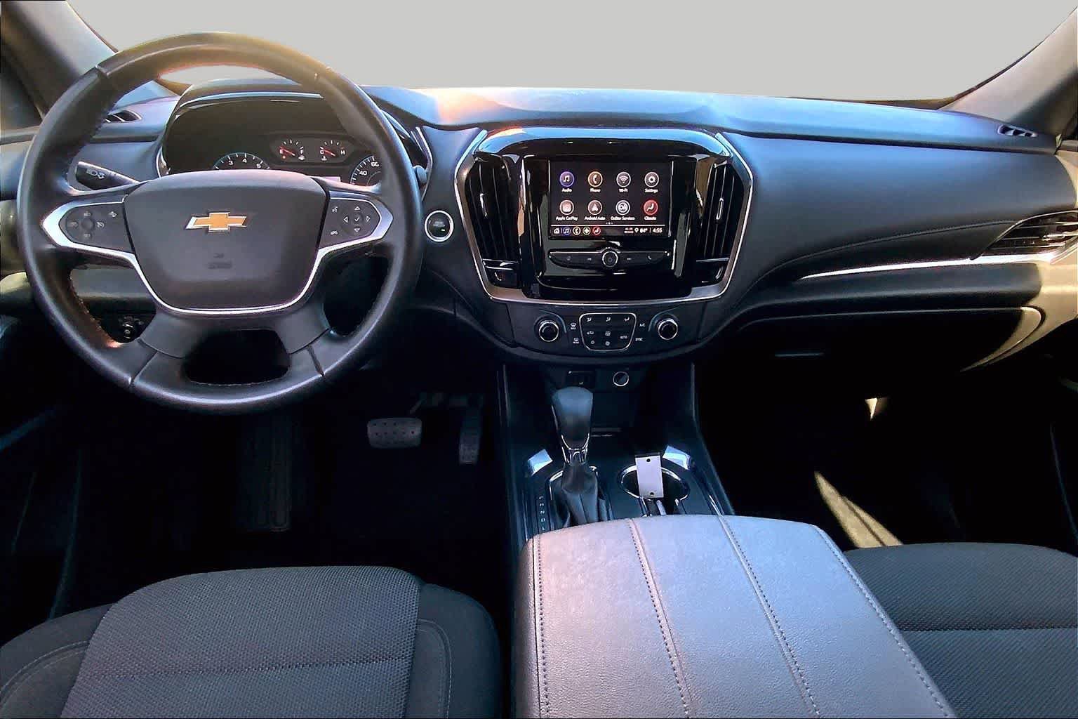 Used 2023 Chevrolet Traverse LT FWD image 15
