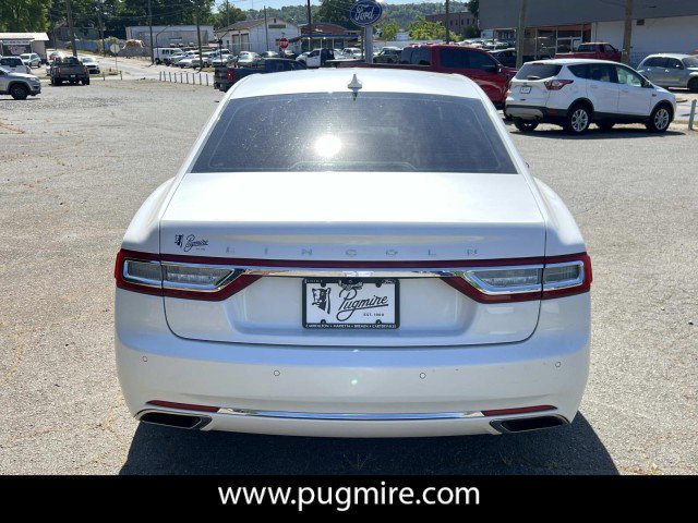Used 2018 Lincoln Continental Select image 6