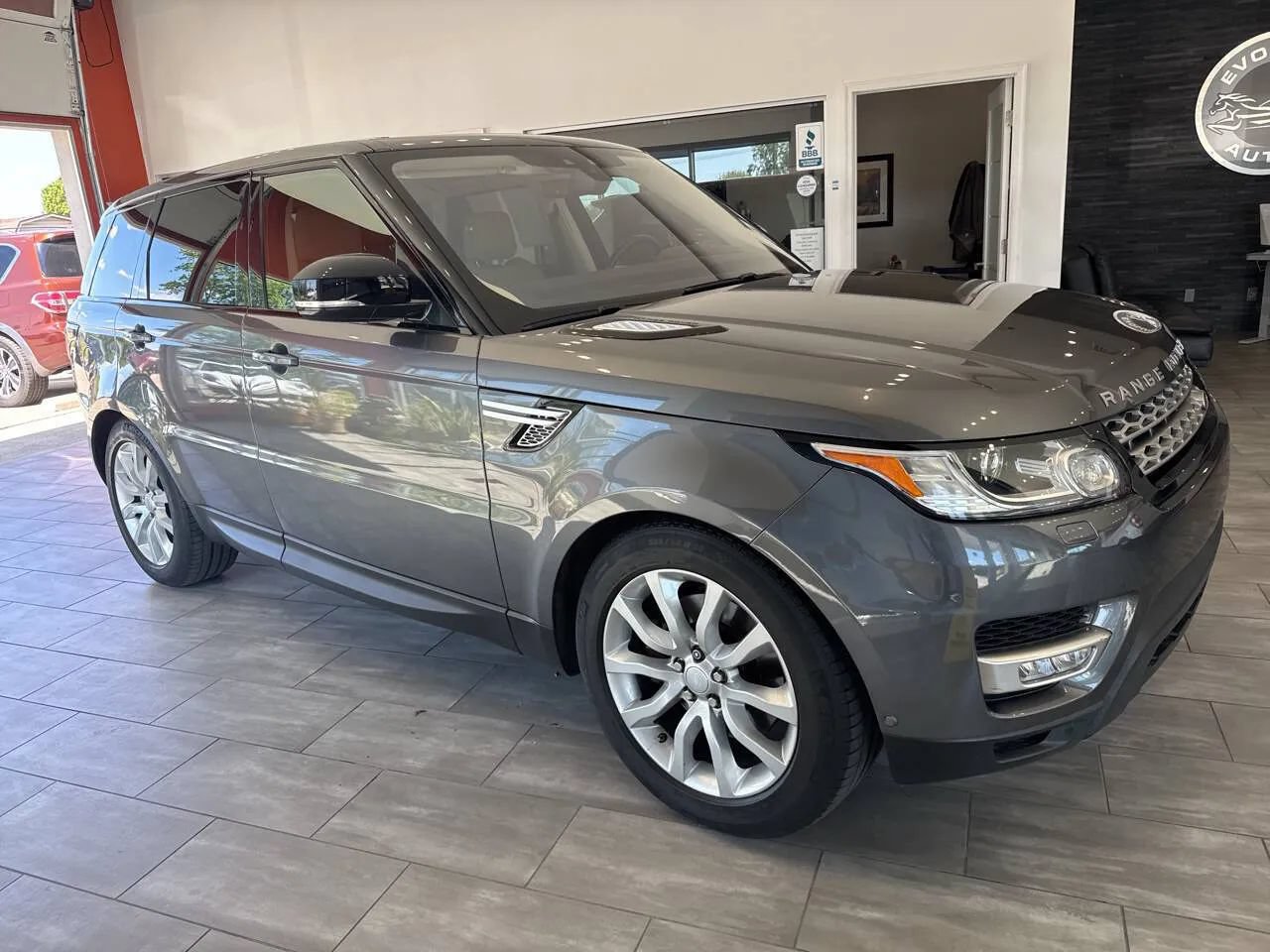 Used 2017 Land Rover Range Rover Sport HSE AWD/4WD image 6