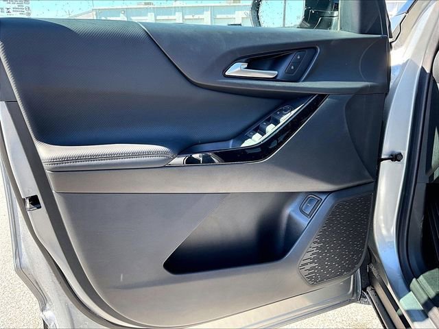 New 2026 Chevrolet Equinox LT w/ Convenience Package II FWD image 25