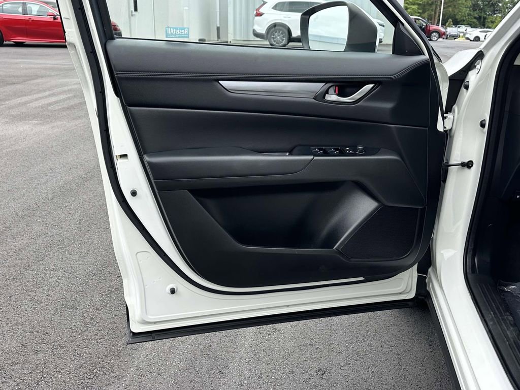 Used 2019 MAZDA CX-5 Touring FWD image 5