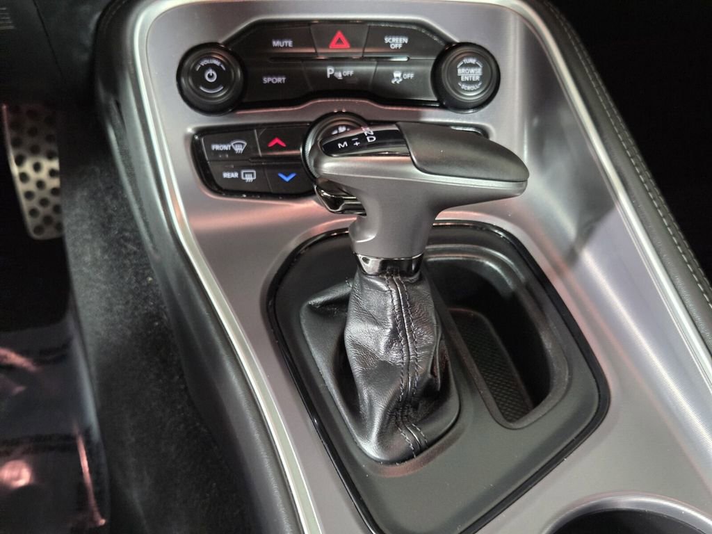 Certified 2019 Dodge Challenger R/T image 18