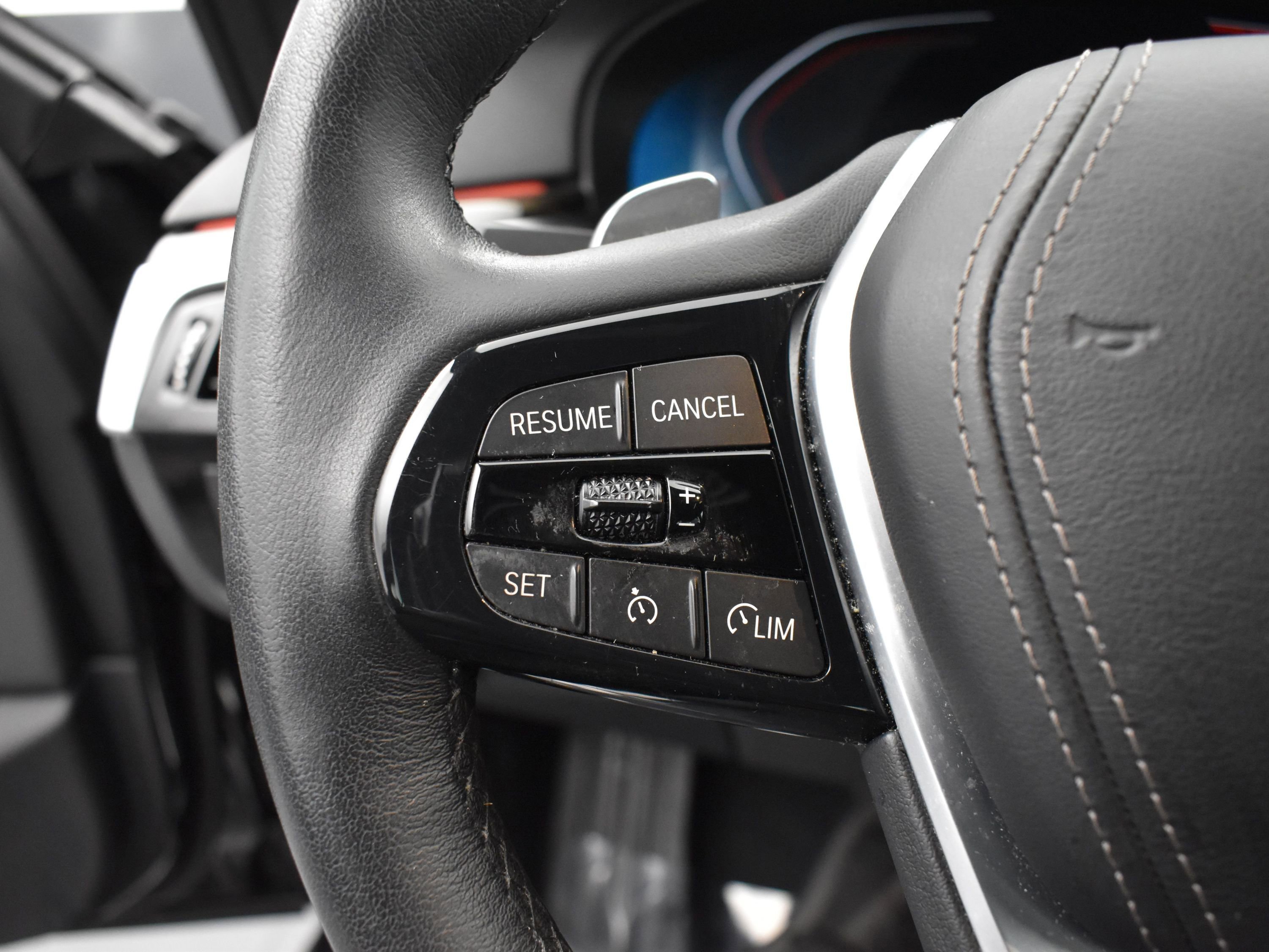 Used 2023 BMW 530i xDrive w/ Convenience Package image 10