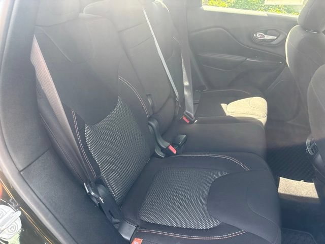 Used 2016 Jeep Cherokee 75th Anniversary AWD/4WD image 23