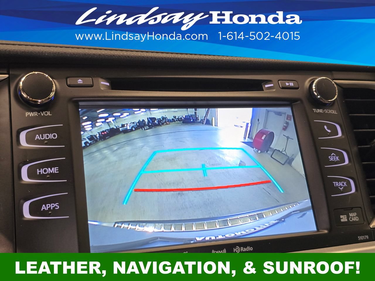 Used 2018 Toyota Highlander XLE AWD/4WD image 17