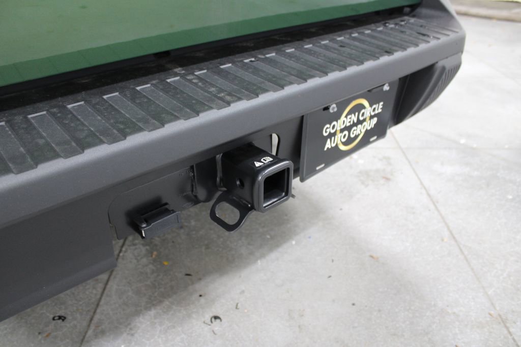 New 2025 Ford Maverick XL image 22