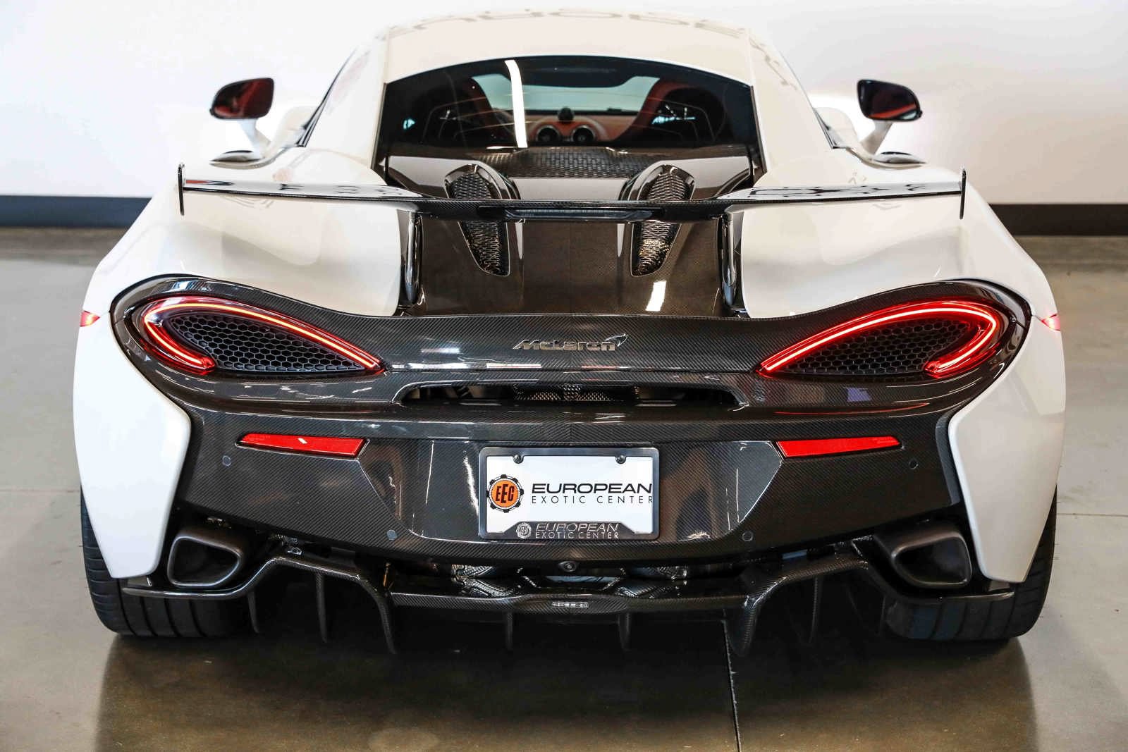 Used 2016 McLaren 570S Coupe RWD image 12