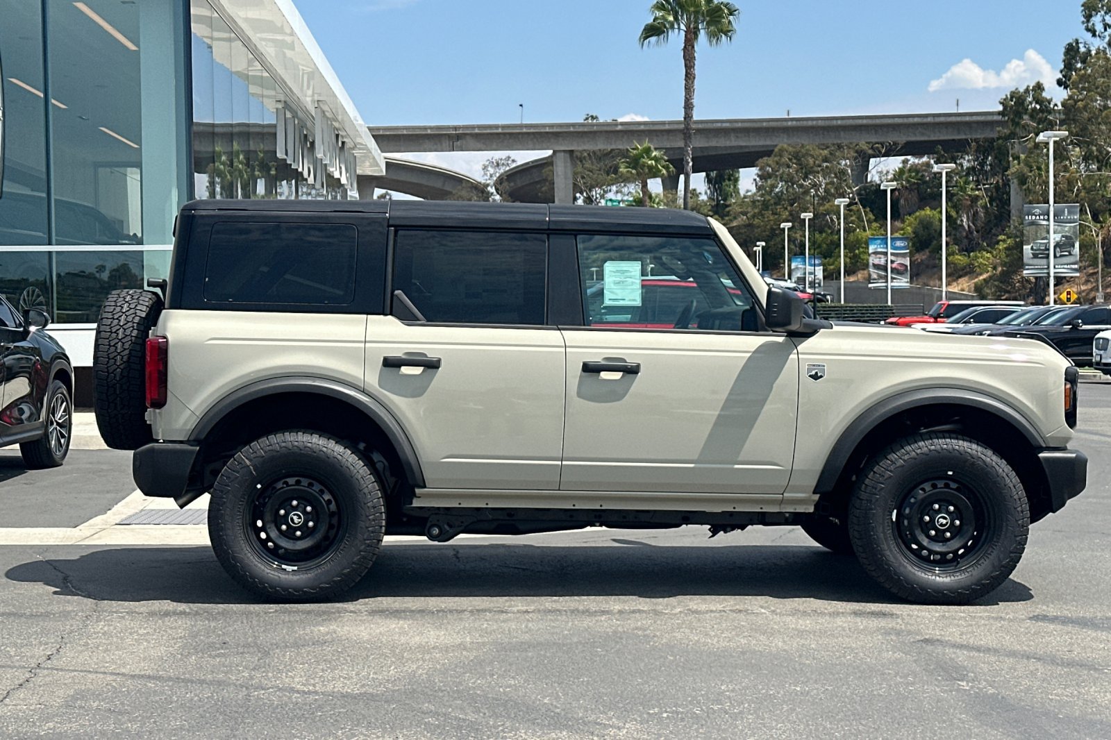 New 2026 Ford Bronco Big Bend AWD/4WD image 2