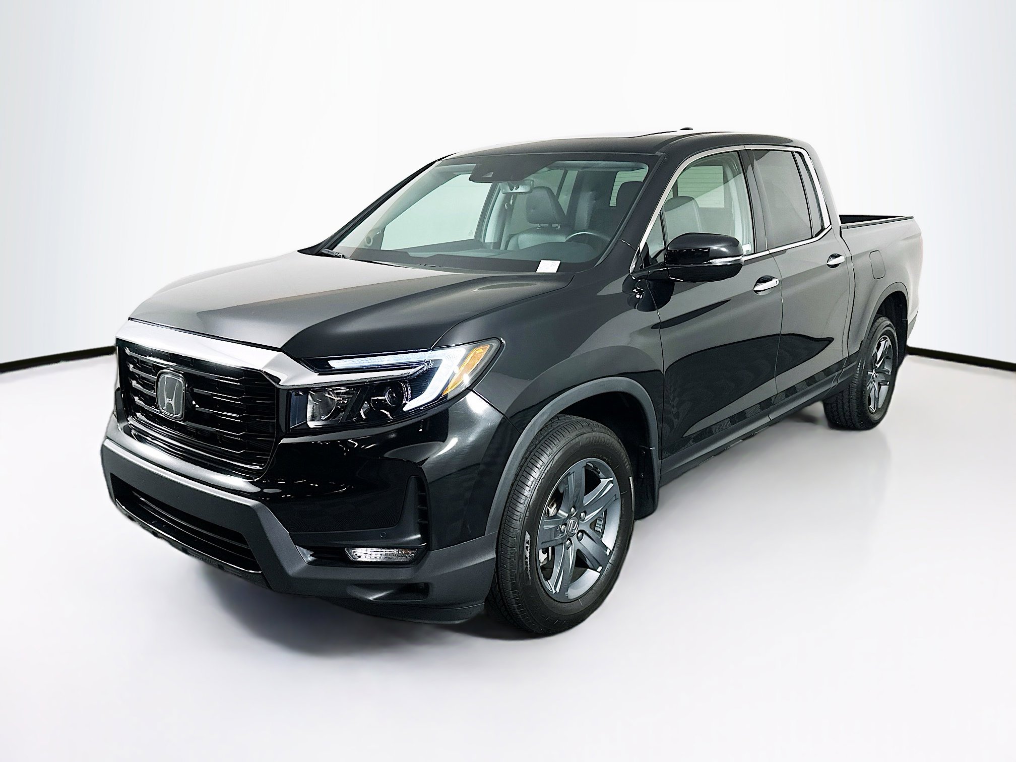Used 2023 Honda Ridgeline RTL-E image 3