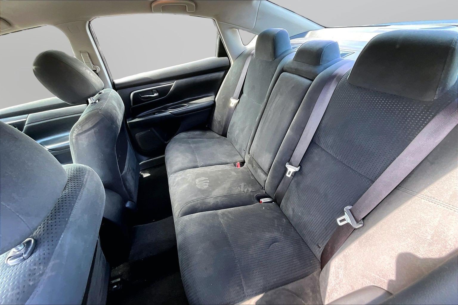 Used 2015 Nissan Altima 2.5 S w/ Sport Value Package FWD image 17