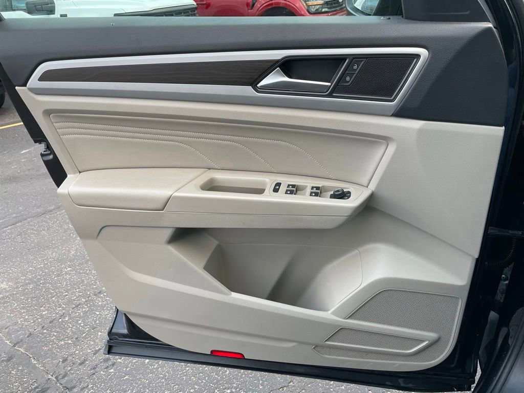 Used 2022 Volkswagen Atlas SE image 52