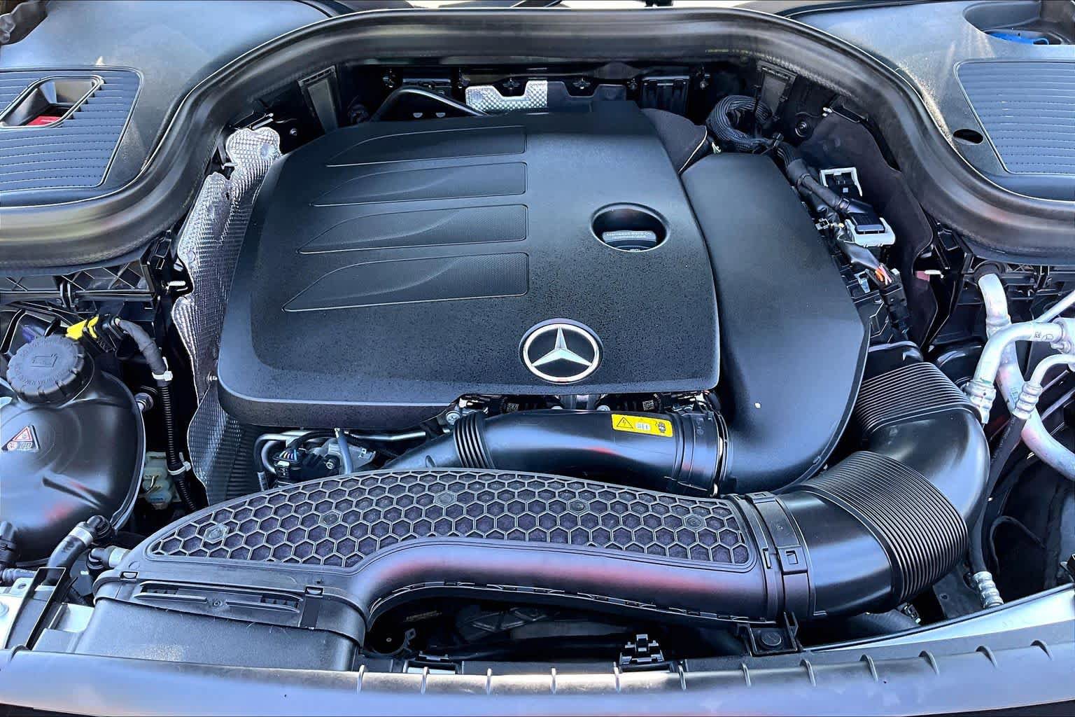 Used 2021 Mercedes-Benz GLC 300 4MATIC image 30