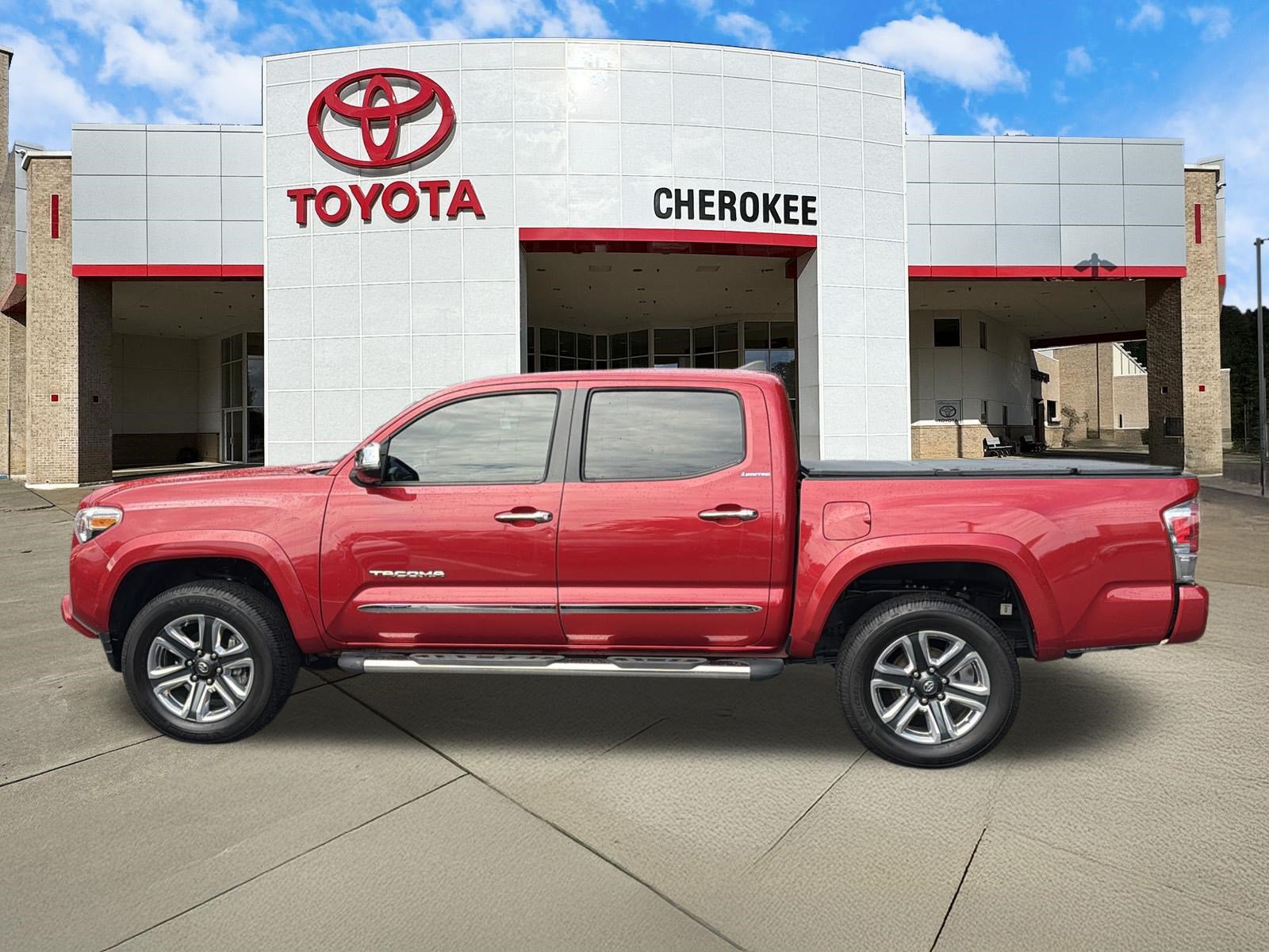 Used 2016 Toyota Tacoma Limited w/ Towing Package RWD image 8