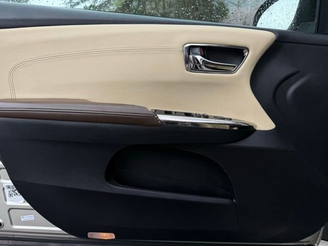 Used 2014 Toyota Avalon XLE FWD image 22