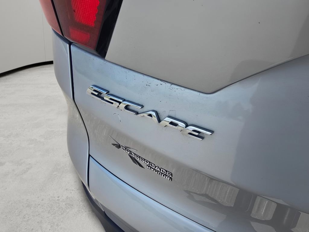 Used 2019 Ford Escape Titanium AWD/4WD image 28