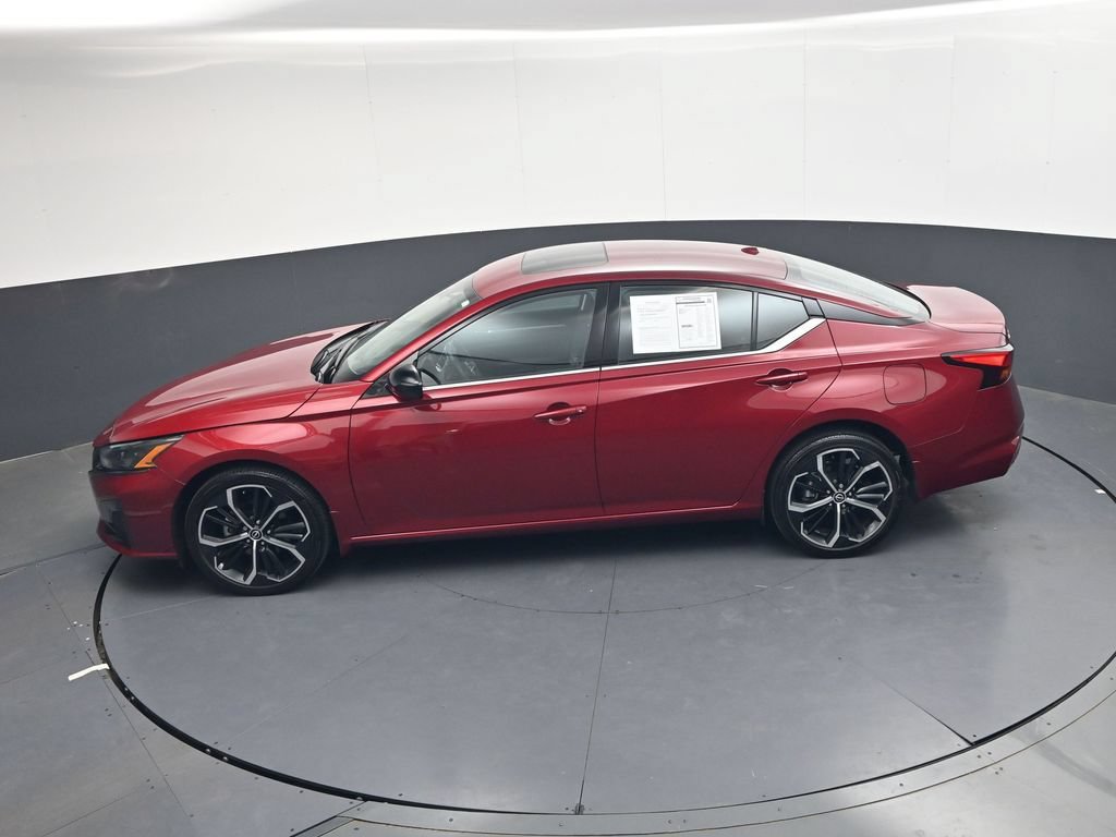 Used 2024 Nissan Altima 2.5 SR w/ SR Premium Package AWD/4WD image 33