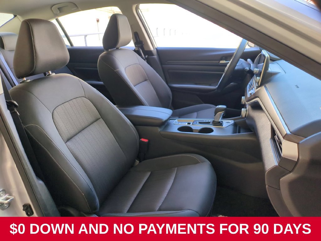 Used 2025 Nissan Altima 2.5 SV AWD/4WD image 28